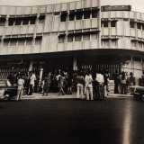 ...furono spostate prima in uno stabile di via Melo e poi nel 1971 in viale Einaudi...